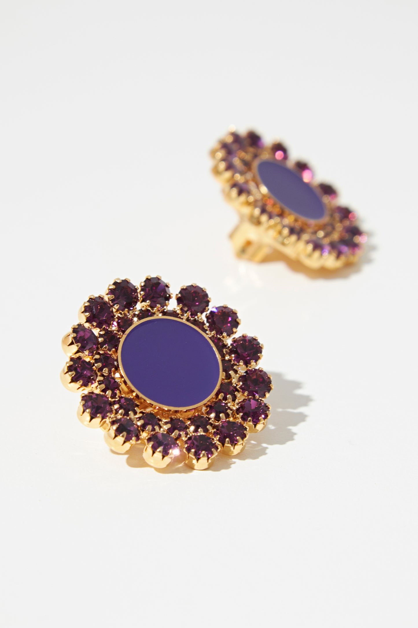 Lacquered Round Earrings with Mini Strass