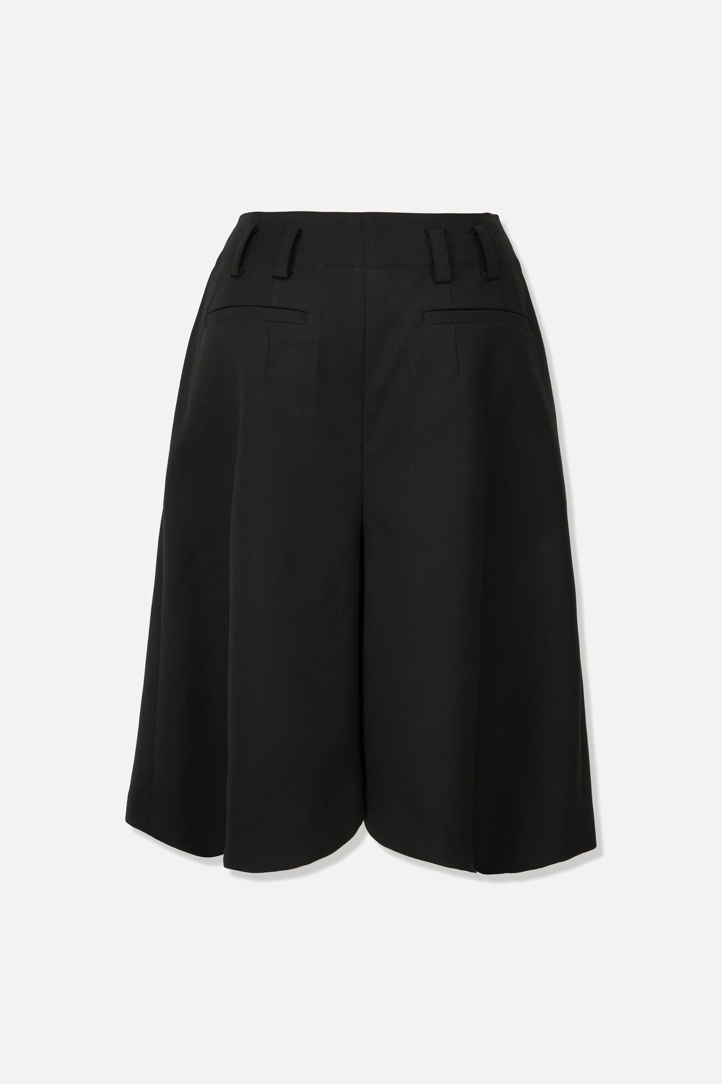 TWO TUCK WIDE SHORTS