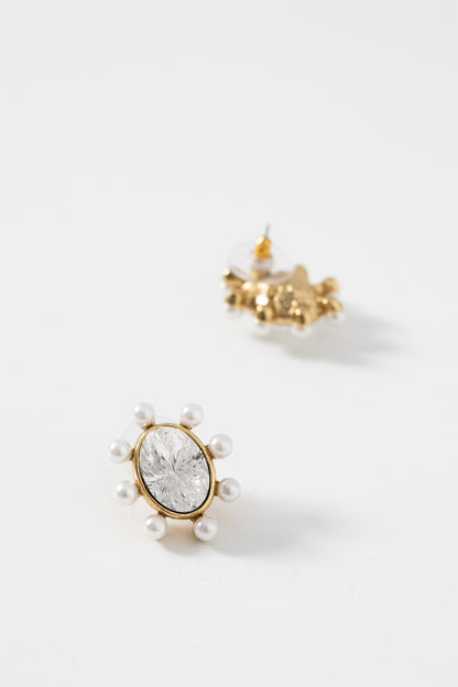 CRYSTAL STUD EARRING