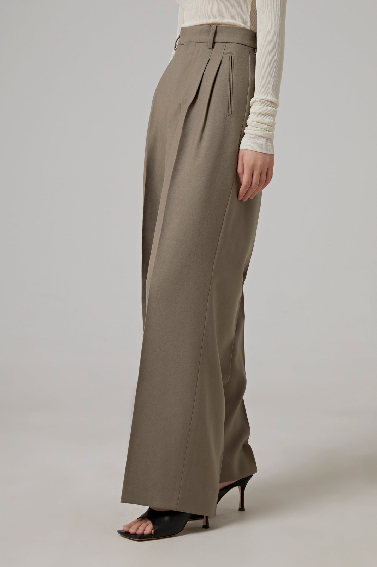 STRAIGHT FIT TROUSERS