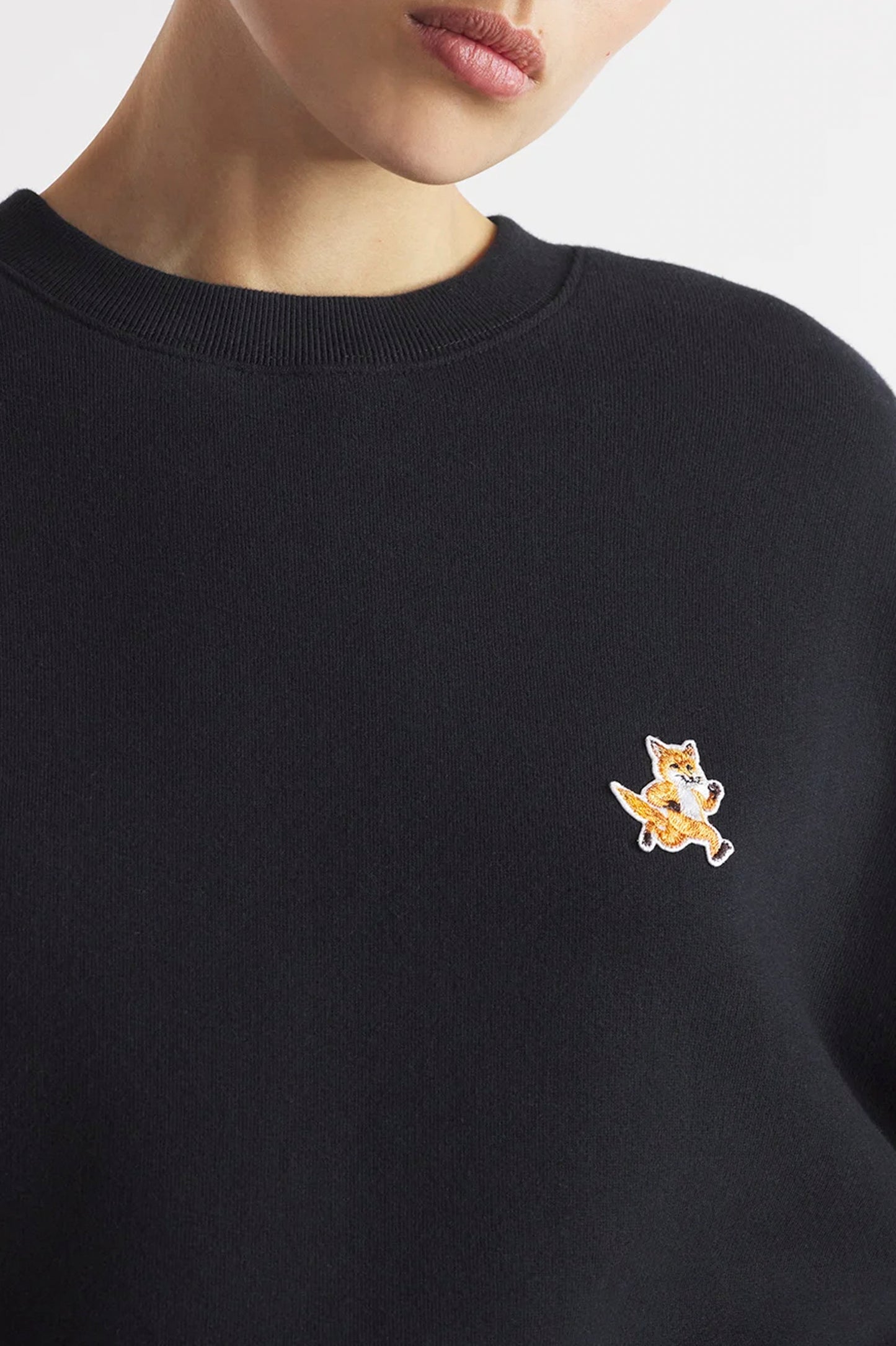 SPEEDY FOX PATCH COMFORT SWEATSHIRT