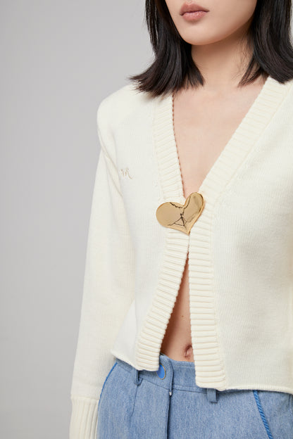 CROPPED CARDIGAN WITH HEART JEWEL