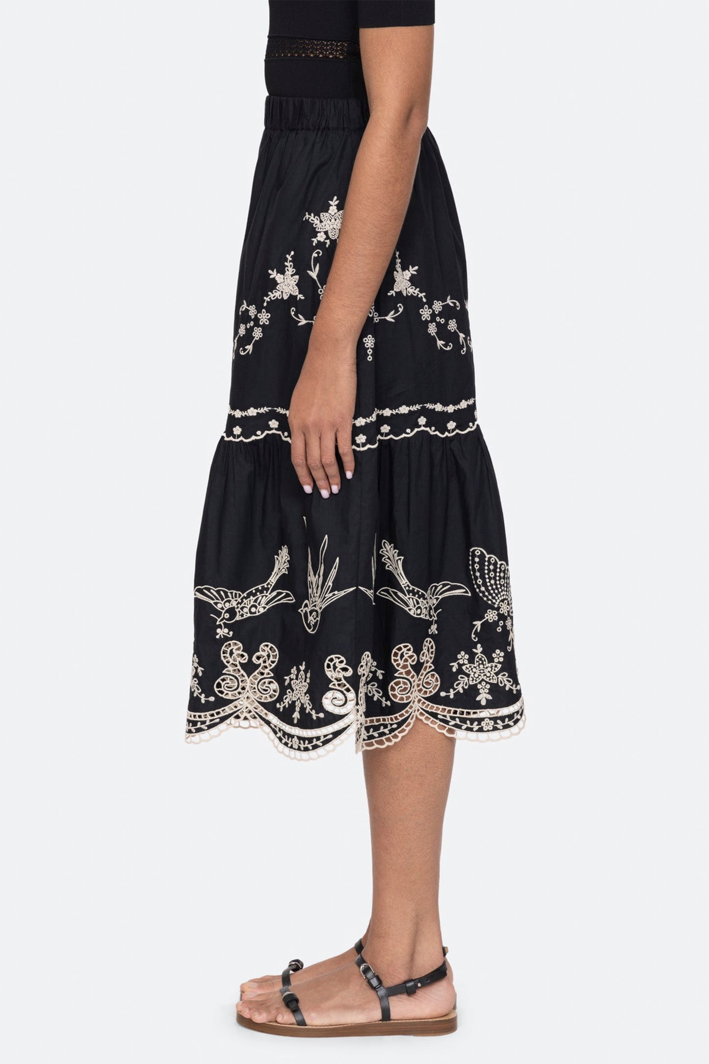 KINGSLEY EMBROIDERY SKIRT (D2)