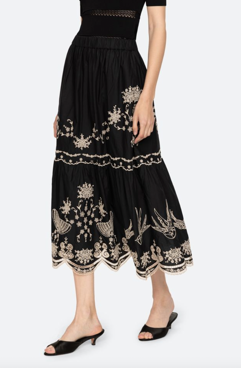 KINGSLEY EMBROIDERY SKIRT (D2)