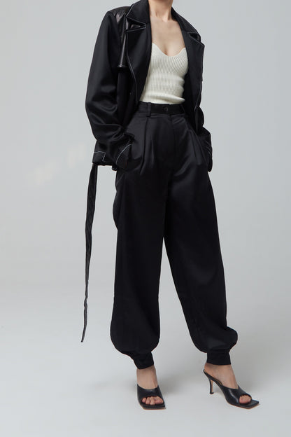 BLACK SILKY PLEATED TROUSERS