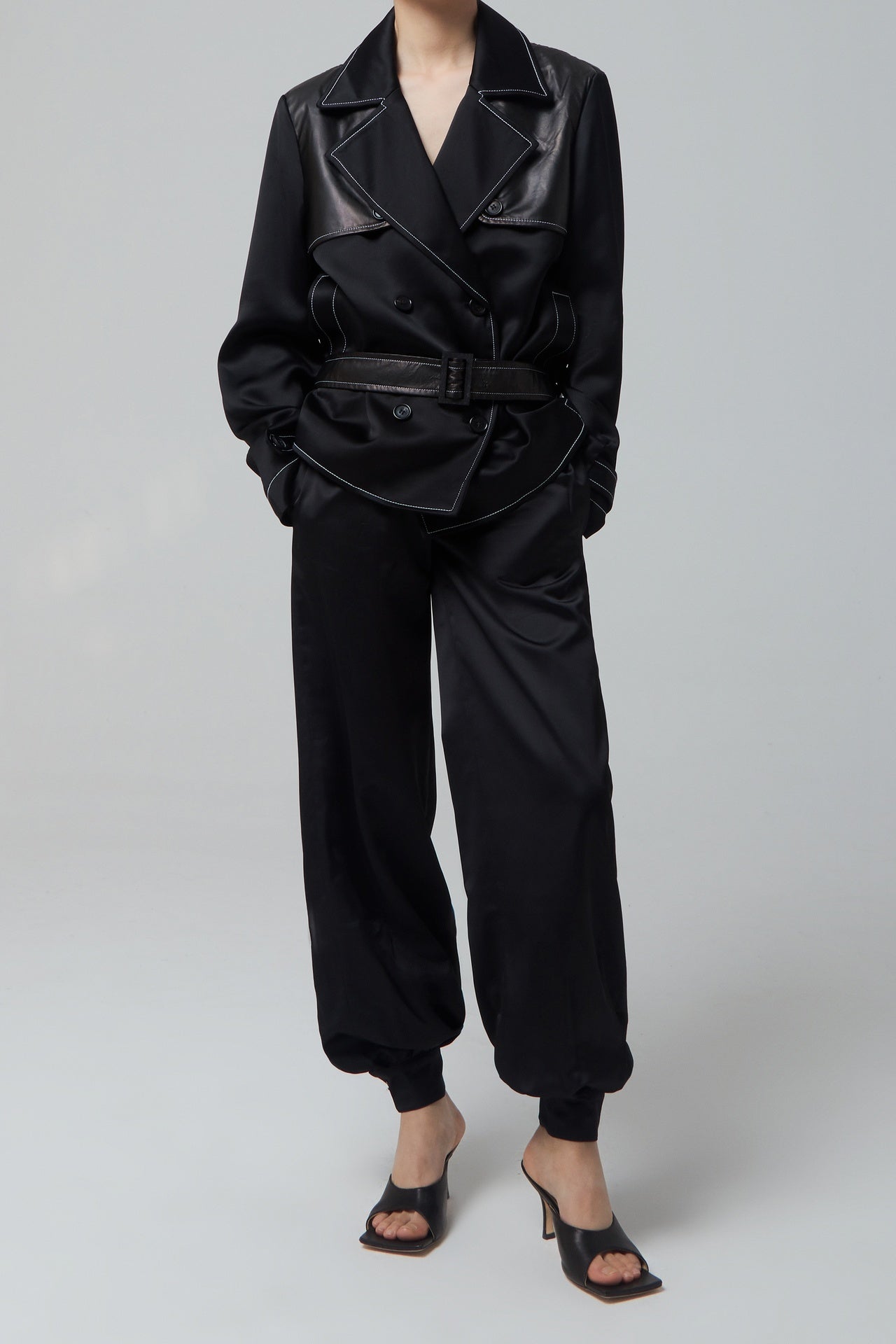 BLACK SILKY PLEATED TROUSERS