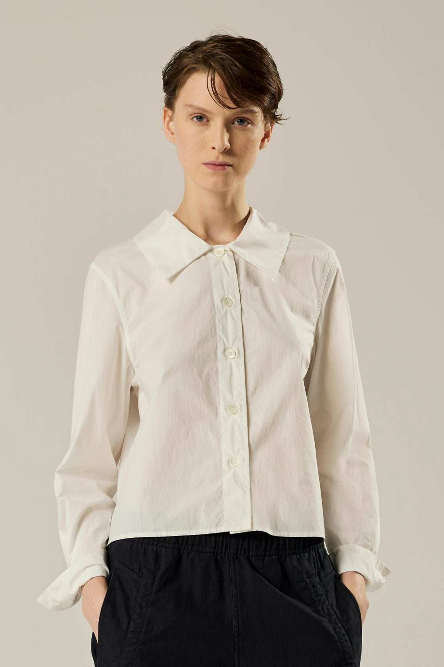 BOLD COLLAR SHIRT