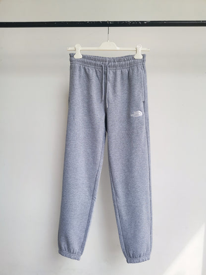 WOMEN’S ESSENTIAL JOGGER